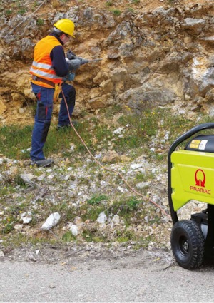 Groupes électrogènes à essence PRAMAC Lifter E 8000