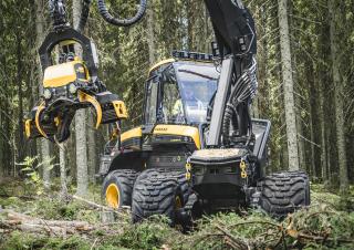 Machines forestières Abatteuse forestière Ponsse Cobra