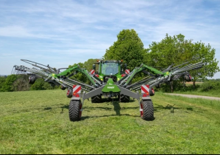 Andaineurs rotatifs Fendt Former 860 C Pro