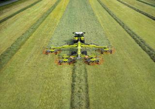 Andaineurs rotatifs Claas Liner 4700 Business pro 