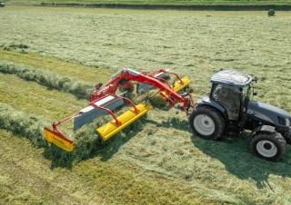 Andaineurs rotatifs Pöttinger Mergento VT 9220