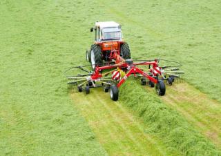 Andaineurs rotatifs Fella TS 671