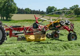Andaineurs rotatifs Pöttinger Top 702 C