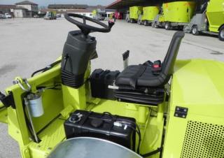 Équipement maintenance  estival Balayeuses de rue Balayeuses compactes Storti Sweeper