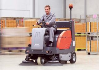 Équipement maintenance  estival Balayeuses de rue Balayeuses compactes Hako Sweepmaster P 1200 RH
