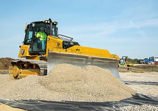 Bulldozers Caterpillar D4 XL