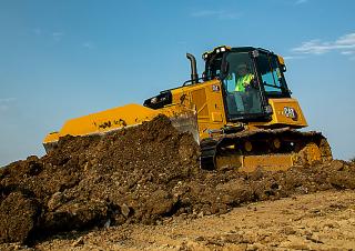 Bulldozers Caterpillar D4 XL