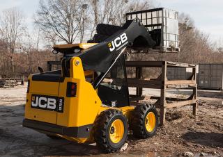 Chargeurs compacts JCB 225