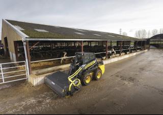 Chargeurs compacts New Holland L220