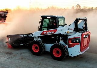 Chargeurs compacts Bobcat S76