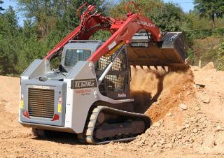 Chargeurs compacts Takeuchi TL 12 R2