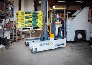 Chariots élévateurs à fourche à chargement latéral Chargeurs latéraux électriques Hubtex DS 30 EL