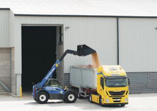 Chariot Élévateur Télescopique New Holland LM 7.42 Elite