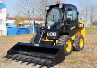 Chargeurs compacts JCB 225
