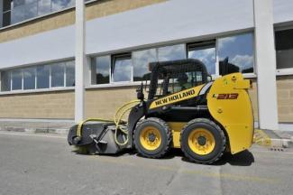 Chargeurs compacts New Holland L213