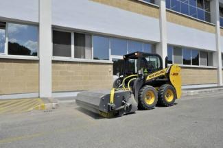 Chargeurs compacts New Holland L213