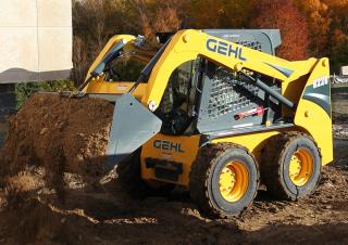 Chargeurs compacts Gehl R220