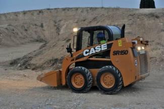 Chargeurs compacts Case SR 150