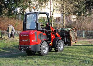 Chargeuses électriques sur pneus Schäffer 23e