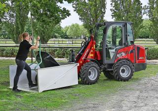 Chargeuses électriques sur pneus Schäffer 23e