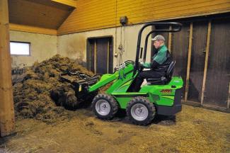 Chargeuses sur pneus Avant Tecno 320 S