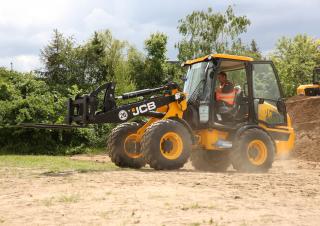 Chargeuses sur pneus JCB 409