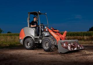 Chargeuses sur pneus weycor AR 30