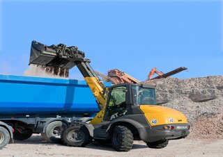 Chargeuses sur pneus Mecalac AT900