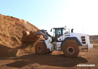 Chargeuses sur pneus Hidromek HMK 640 WL