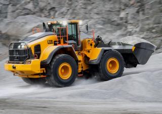Chargeuses sur pneus Volvo L220 
