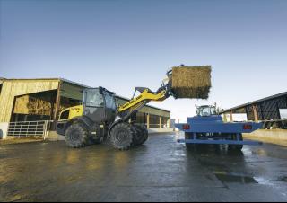 Chargeuses sur pneus New Holland W70C Z-bar