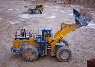 Chargeuses sur pneus Komatsu WA900-3