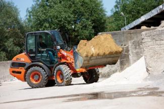 Chargeuses sur pneus Hitachi ZW 75