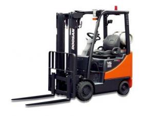 Chariots élevateurs frontaux à gaz Doosan G15S-5