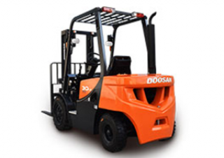 Chariots élevateurs frontaux à gaz Doosan G30E-5