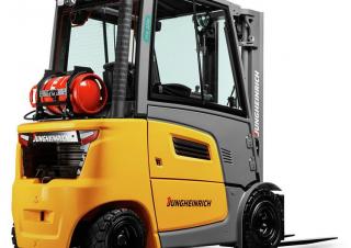 Chariots élevateurs frontaux à gaz Jungheinrich TFG 318s 