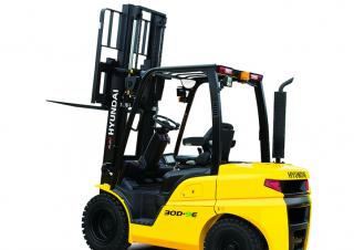 Chariots élevateurs frontaux diesel Hyundai 30D-9E