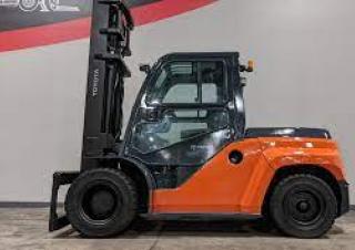 Chariots élevateurs frontaux diesel Toyota 8FD80U