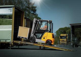 Chariots élevateurs frontaux diesel Jungheinrich DFG S35s 