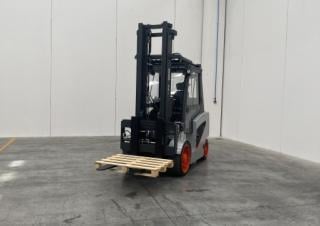 Chariots élevateurs frontaux  electriques Carer A 80 SC
