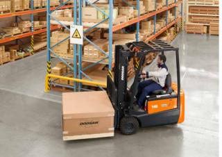 Chariots élevateurs frontaux  electriques Doosan B16R-7 