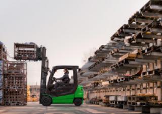 Chariots élevateurs frontaux  electriques Cesab B625HL