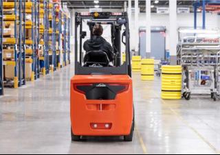 Chariots élevateurs frontaux  electriques Linde E27C
