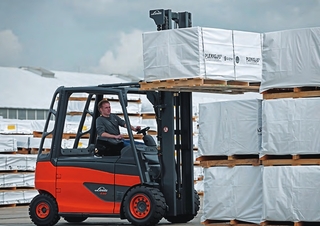 Chariots élevateurs frontaux  electriques Linde E50P HL