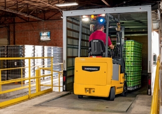 Chariots élevateurs frontaux  electriques Jungheinrich EFG C18L