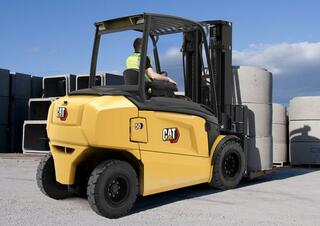 Chariots élevateurs frontaux  electriques Caterpillar EP50NH