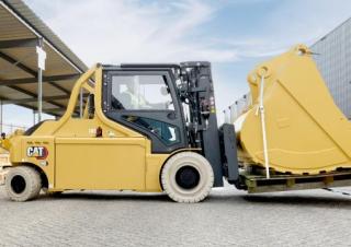 Chariots élevateurs frontaux  electriques Caterpillar EP90NH