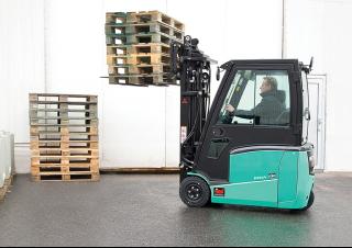 Chariots élevateurs frontaux  electriques Mitsubishi FB16CPNT