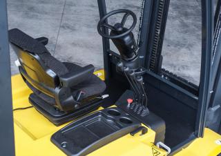 Chariots élevateurs frontaux  electriques Carer R 160 