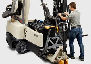 Chariots élevateurs frontaux  electriques Crown SCF 6040 1.8